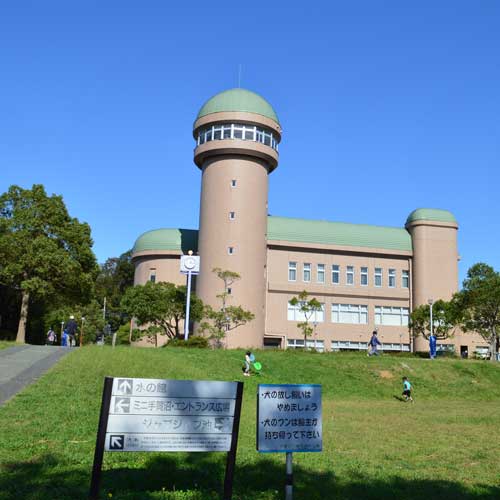 手賀沼親水広場・水の館